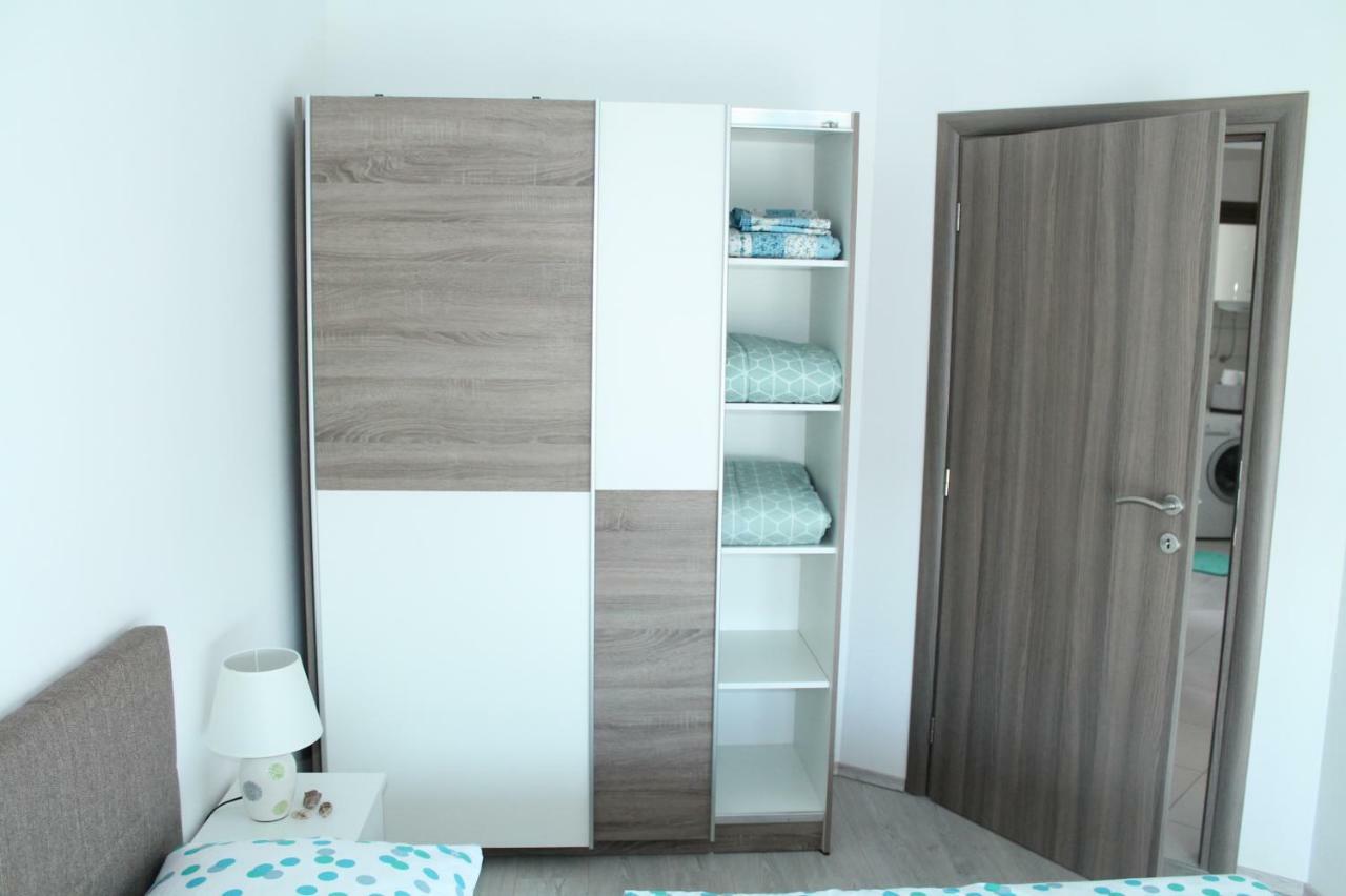 Lana I Natali Apartment Kastela Bagian luar foto
