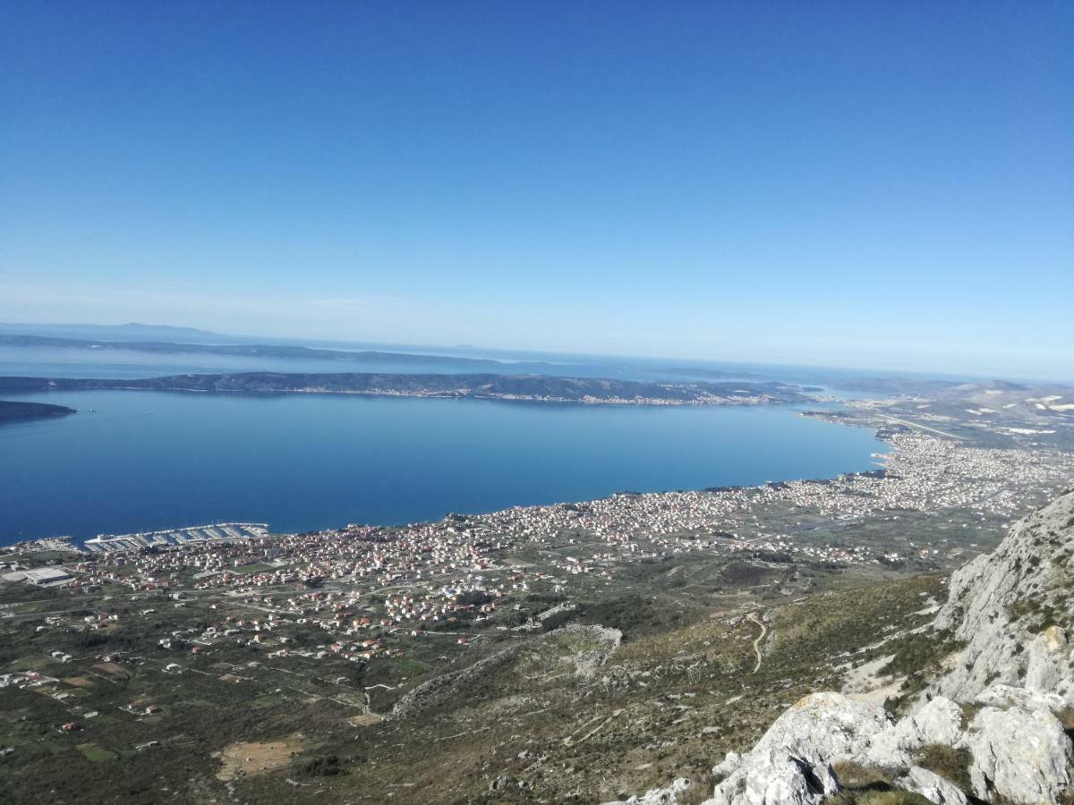 Lana I Natali Apartment Kastela Bagian luar foto